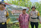 Kapolsek-Balongbendo-Tinjau-Lahan-Jagung-di-Desa-Seduri,-Dukung-Program-Ketahanan-Pangan-Asta-Cita-Presiden-RI