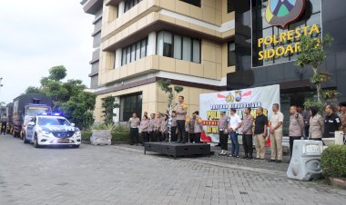 Polresta-Sidoarjo-Peduli-Korban-Banjir-di-Jawa-Tengah