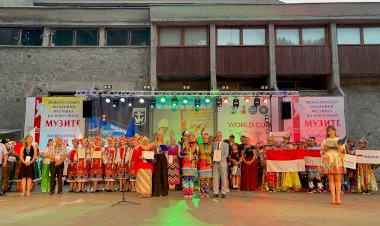 Bawakan-Cerita-Tsunami-Aceh,-SMA-Labschool-Kebayoran-Juara-Umum-International-Youth-Festival-of-Music-and-Arts---The-Muses-2024-Bulgaria