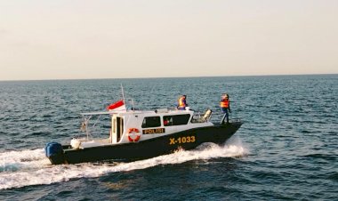 Operasi-Lilin-Semeru-2024-Ditpolairud-Polda-Jatim-Siagakan-Personel-Terlatih-Amankan-Jalur-Laut