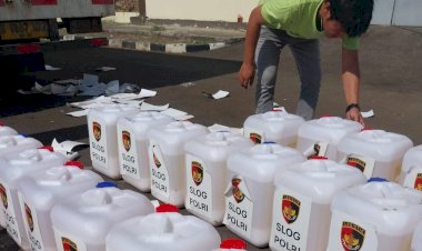 Polri-Gerak-Cepat-Dukung-Pemadaman-Karhutla-Sumsel-dengan-Formula-X-Fire