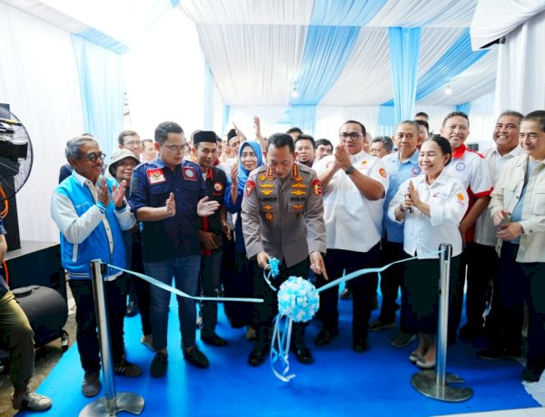 Kapolri Meresmikan Sekretariat Bersama Koalisi Besar Perjuangan Buruh Indonesia