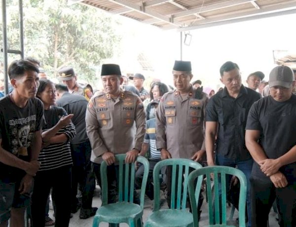 Polres Kediri Dampingi dan Beri Dukungan Moril Keluarga Korban KM Virgo Transport 8