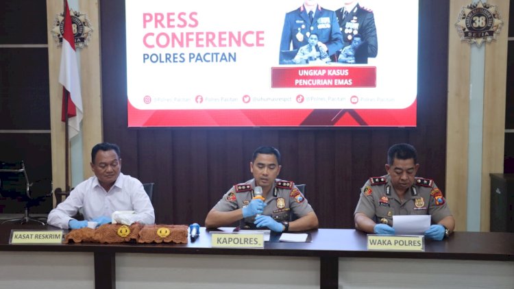 Polres-Pacitan-Amankan-Tersangka-Pencuri-Emas-Senilai-Rp.350-Juta-Milik-Lansia