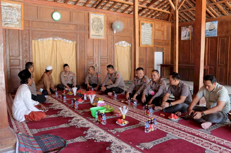 Sampaikan Pesan Pemilu Damai Kapolres Ponorogo Kunjungi Ponpes Fathul Muna Mladangan