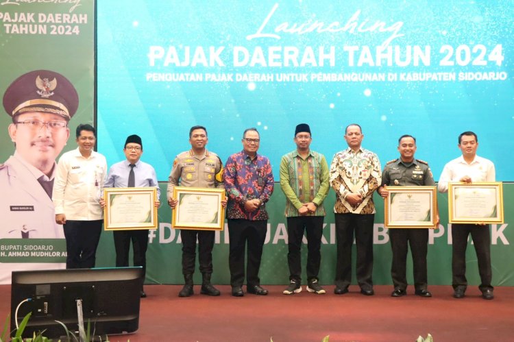 Kapolresta Sidoarjo Terima Penghargaan Optimalisasi Pajak Daerah Tahun 2023