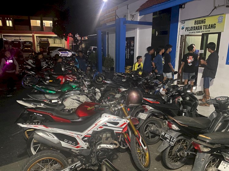 Polres Blitar Kota Jaring 44 Motor Berknalpot Tidak Sesuai Spektek